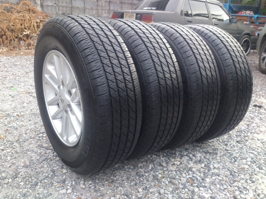 ขายแม็กTOYOTA VIGO CHAMP ขอบ17 พร้อมยางMICHELIN265/65R17 ยางสัปดาห์ที่29ปี13 ดอกยางนิ่มลึกไม่ร้าวไม่แตกลายดอกเต็ม (สภาพ90\%) จำนวน 1 ชุด พร้อมน๊อตแท้ 24 ตัว