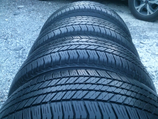 ขายยาง บริสโตน 265/65R17 ยางสัปดาห์ที่07 ปี13 ดอกยางนิ่มลึกเท่ากันไม่แตกลาย (ไม่มีปะ) จำนวน 1 ชุด