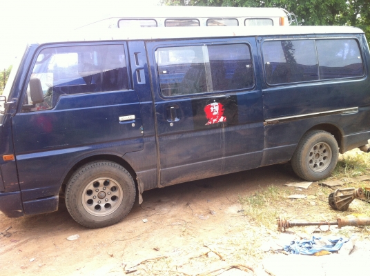 ขายรถตู้nissan ราคา 35000 บาท ด่วนครับ ถูกสุดๆ ขายรถตู้nissan ราคา 35000 บาท ด่วนครับ ถูกสุดๆ