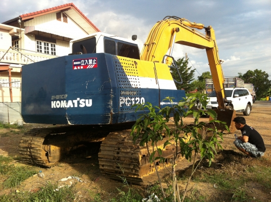 ขายKomatsu Pc120-5