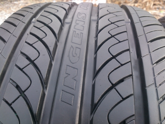 ขายแม็กโปรไดร์ฟสีดำ 6รู139.7ขอบ18 หน้า9.5 หลัง10.5 พร้อมยาง245/40R18 ปี13,ยาง265/35R18 ปี12 ดอกยางนิ่มลึกเท่ากันสภาพแม็กยางสวยมาก จำนวน 1 ชุด