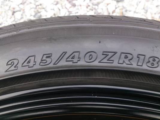 ขายแม็กโปรไดร์ฟสีดำ 6รู139.7ขอบ18 หน้า9.5 หลัง10.5 พร้อมยาง245/40R18 ปี13,ยาง265/35R18 ปี12 ดอกยางนิ่มลึกเท่ากันสภาพแม็กยางสวยมาก จำนวน 1 ชุด