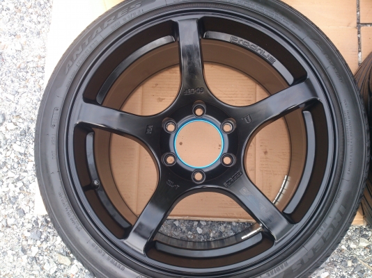 ขายแม็กโปรไดร์ฟสีดำ 6รู139.7ขอบ18 หน้า9.5 หลัง10.5 พร้อมยาง245/40R18 ปี13,ยาง265/35R18 ปี12 ดอกยางนิ่มลึกเท่ากันสภาพแม็กยางสวยมาก จำนวน 1 ชุด