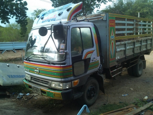 ขายรถบรรทุกหกล้อดั้ม ขายรถบรรทุกหกล้อดั้ม