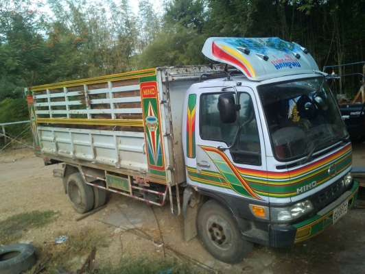 ขายรถบรรทุกหกล้อดั้ม ขายรถบรรทุกหกล้อดั้ม