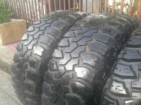 ยางMaxxis Bighorn 285/75/16ปี12กับปี13 เป๊นชุดเดียวกันทั้ง4เส้นพร้อมใช้ตามรูป ยางMaxxis Bighorn 285/75/16ปี12กับปี13 เป๊นชุดเดียวกันทั้ง4เส้นพร้อมใช้ตามรูป