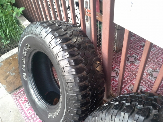 ยางMaxxis Bighorn 285/75/16ปี12กับปี13 เป๊นชุดเดียวกันทั้ง4เส้นพร้อมใช้ตามรูป ยางMaxxis Bighorn 285/75/16ปี12กับปี13 เป๊นชุดเดียวกันทั้ง4เส้นพร้อมใช้ตามรูป