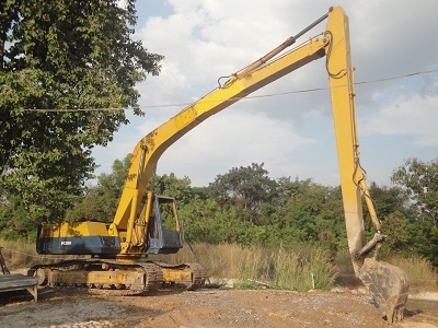 KOMATSU PC200-3 บูมยาว18เมตร มีเล่มคู่มือ