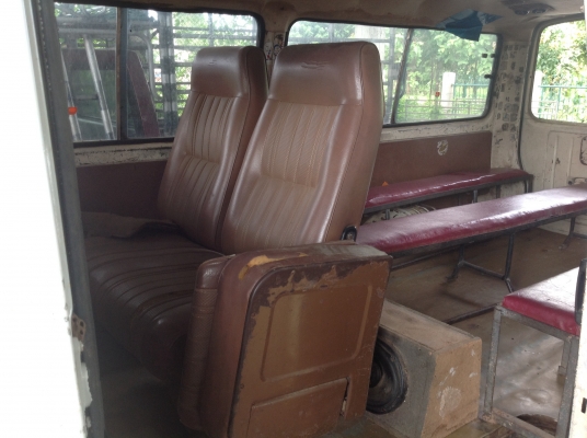 ขายรถตู้ นิสสัน