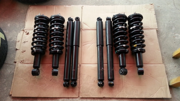 ชุดโช๊คและสปริง หน้าลัง ดีแม็ก ตัวก่อนออลนิว ตัวต่ำ ของแท้เดิมติดรถใหม่