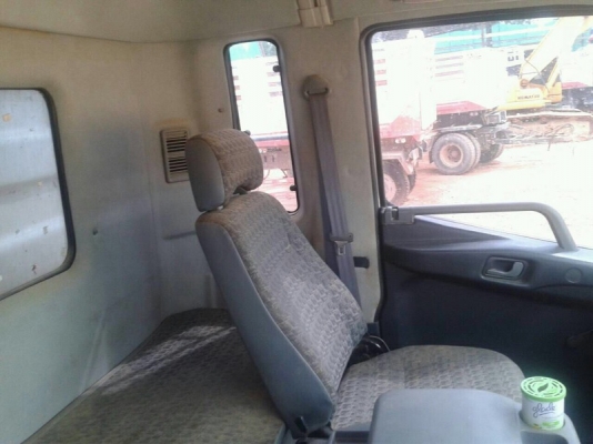 รถฮีโน่ 6 ล้อ  ( ไม่ดั้ม )   195 แรงม้า. ปี 38  สนใจติดต่อ  081 - 6079515