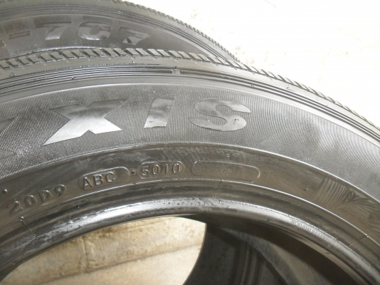 ยาง MAXXIS 235/60R17 ปี10 สวยๆ 4 เส้น ราคา 2000 บาท ยาง MAXXIS 235/60R17 ปี10 สวยๆ 4 เส้น ราคา 2000 บาท