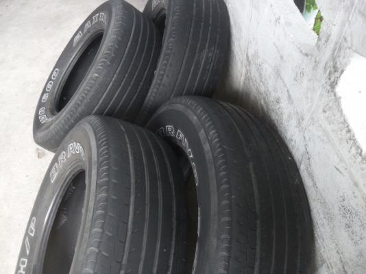 โปรแร๊ง ยาง MAXXIS 245/70R16 ปี11 สวยๆ 4 เส้น ราคา 2500 บาท โปรแร๊ง ยาง MAXXIS 245/70R16 ปี11 สวยๆ 4 เส้น ราคา 2500 บาท
