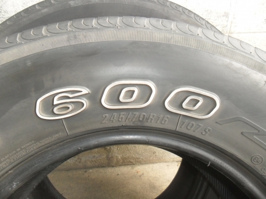 โปรแร๊ง ยาง MAXXIS 245/70R16 ปี11 สวยๆ 4 เส้น ราคา 2500 บาท โปรแร๊ง ยาง MAXXIS 245/70R16 ปี11 สวยๆ 4 เส้น ราคา 2500 บาท