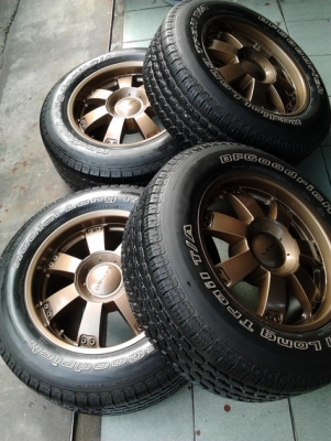 Lenso กว้าง9 ออฟ20 + BF 265/65/18 ปี11 สวยๆ 1ชุด Lenso กว้าง9 ออฟ20 + BF 265/65/18 ปี11 สวยๆ 1ชุด