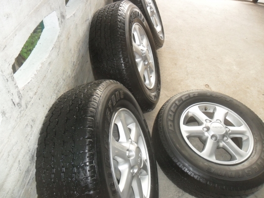 ล้อแม็ก 16นิ้ว 6รู อีซูซุ พร้อมยาง สวยๆ 4 ล้อ ราคา 6900 บาท