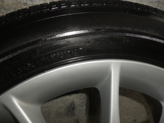 ล้อแม็ก 16นิ้ว 4รู100 พร้อมยาง สวยๆ 4 ล้อ ราคา 4900 บาท