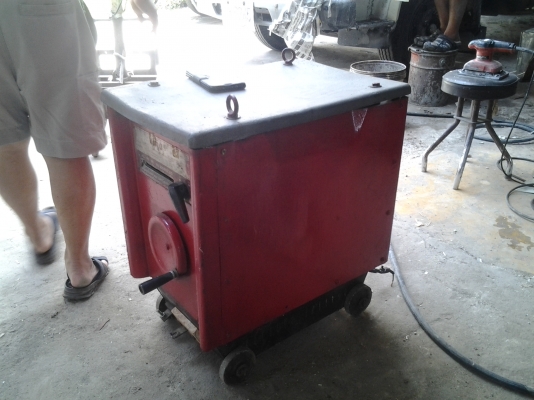 ขายตู้เชื่อมพลัง 300 แอม ภายในสวยมากพร้อมใช้งาน ขาย 8000 บาท