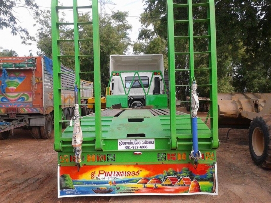 กระบะบรรทุกรถเกี่ยวข้าว ค่อใหม่จากอู่ พร้อมชุดไฮโดรลิค ขายราคา 150000 บาท กระบะบรรทุกรถเกี่ยวข้าว ค่อใหม่จากอู่ พร้อมชุดไฮโดรลิค ขายราคา 150000 บาท