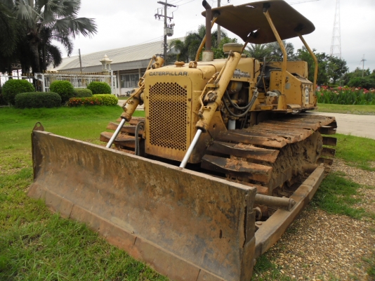 ขายรถแทรคเตอร์ CAT D4E เกียร์ตัดตีนเป็ดสวยซื้อเก่านอกมา