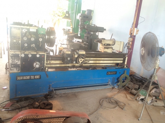 ขายเครื่องกลึง8ฟุตหนัก