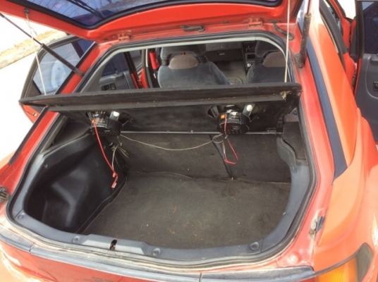 ขายรถมาสด้า แอสติน่า ไฟป็อปอัพ ปี91 เครื่อง1.8 หัวฉีด เกียร์ธรรมดา ติดแก๊ส LPG ระบบหัวฉีด ถังโดนัท ภายในสวยเดิม กระจกไฟฟ้าทั้งคัน วิทยุCD แอร์เย็น ตัวถังเดิม สีซี้ดบางชิ้น แม็ก 15 รถขับดี พร้อมใช้ ประหยัดครับ