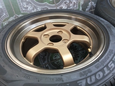 ขายล้อ TE37 ขอบ15 หน้า7 หลัง8 พร้อมยาง 4 ล้อ ขายล้อ TE37 ขอบ15 หน้า7 หลัง8 พร้อมยาง 4 ล้อ