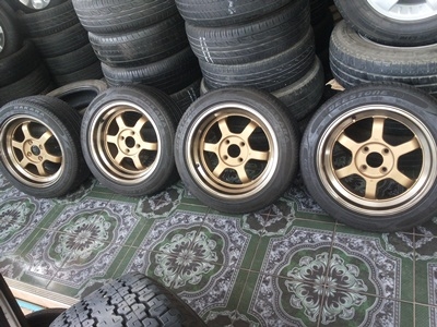 ขายล้อ TE37 ขอบ15 หน้า7 หลัง8 พร้อมยาง 4 ล้อ ขายล้อ TE37 ขอบ15 หน้า7 หลัง8 พร้อมยาง 4 ล้อ