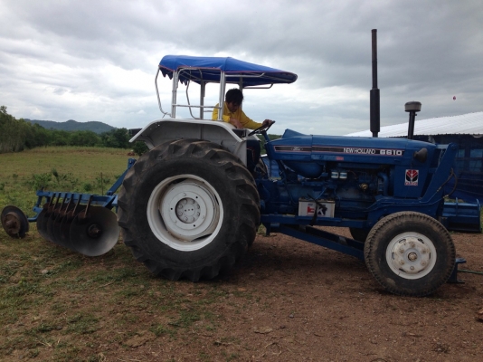 ขายรถไถford t1 สวยๆพร้อมใช้ทำใหม่หมดทุกอย่าง