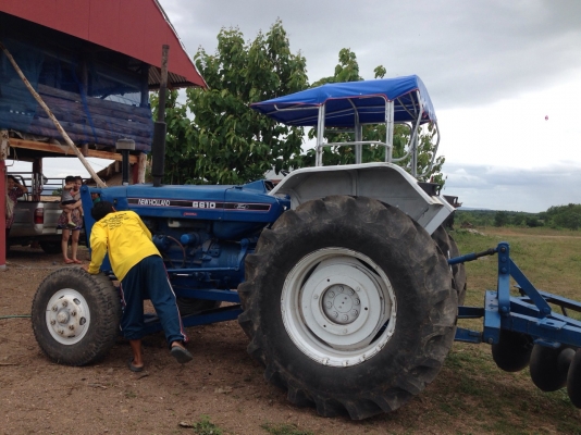 ขายรถไถford t1 สวยๆพร้อมใช้ทำใหม่หมดทุกอย่าง