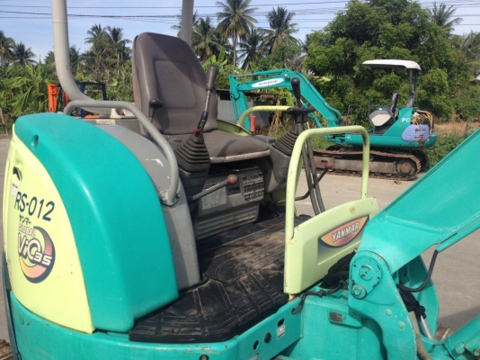 รถขุด แบคโฮล YANMAR VIO35-2 ทำสีใหม่ นำเข้า มือสองจากญี่ปุ่น