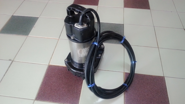 ขายไดโว่สูน้ำแบบสแตนเลสยี่ห้อมิตซูบิชิขนาดท่อ2นิ้วสภาพดีพร้อมใช้งานครับ