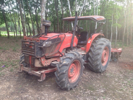 ขายดาวน์รถไถ KUBOTA M9540D 2800 ชั่วโมง สนใจโทร 081-9701072