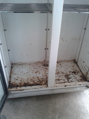 ขายตู้แช่ เครื่องหั่นขนมปัง เครื่องถอนขนไก่ ครับ