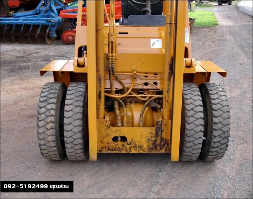 รถโฟล์คลิฟท์ โคมัตสุ 6 ล้อ เสาสูง 4 เมตร2.5ตัน เครื่องดี+ปั๊มดี