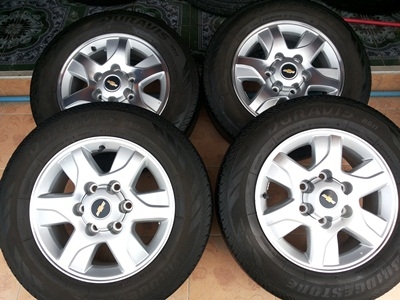 ขายล้อแม็กChevrolet trail blazer ขอบ16 พร้อมยางปี13 4 ล้อ
