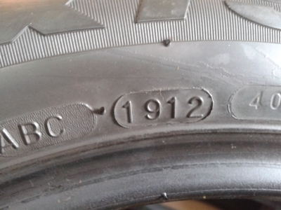 ยาง Maxxis 175/60/15 ปี 12 สภาพสวย