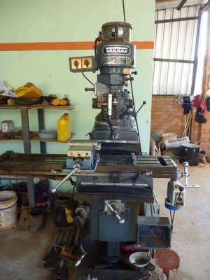 ขายเครื่องกลึงchuhingใต้หวัน6ฟุต4เพลามีเบรคกับเครื่องมิลลิ่งM3tagungใต้หวันมีฟีดปากกาพร้อมครับ ขายเครื่องกลึงchuhingใต้หวัน6ฟุต4เพลามีเบรคกับเครื่องมิลลิ่งM3tagungใต้หวันมีฟีดปากกาพร้อมครับ