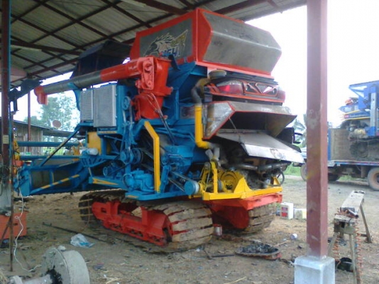 ขายรถเกี่ยวไทยเส็งเดี่ยวทรนงจ้าวพายุ สวยๆๆพร้อมใช้ราคาเบาๆต่อรองได้ครับ ขายรถเกี่ยวไทยเส็งเดี่ยวทรนงจ้าวพายุ สวยๆๆพร้อมใช้ราคาเบาๆต่อรองได้ครับ