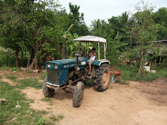 ขายรถไถนั่งขับไทซัน30แรง/2เพลา