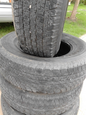 245/70R16 BRIDGE STONE DUELER H/T 840 มีชุด 4 เส้น โทร.081-427-3941 245/70R16 BRIDGE STONE DUELER H/T 840 มีชุด 4 เส้น โทร.081-427-3941