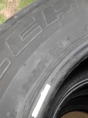 245/70R16 BRIDGE STONE DUELER H/T 840 มีชุด 4 เส้น โทร.081-427-3941 245/70R16 BRIDGE STONE DUELER H/T 840 มีชุด 4 เส้น โทร.081-427-3941