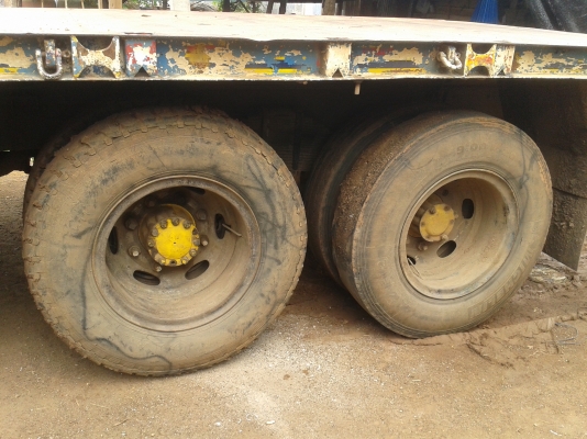 ขายรถ 10 ล้อ ISUZU พื้นเรียบ  ครับ ( ขายอีกรอบหลุดมัดจำครับ )