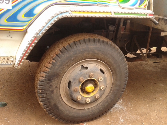 ขายรถ 10 ล้อ ISUZU พื้นเรียบ  ครับ ( ขายอีกรอบหลุดมัดจำครับ )