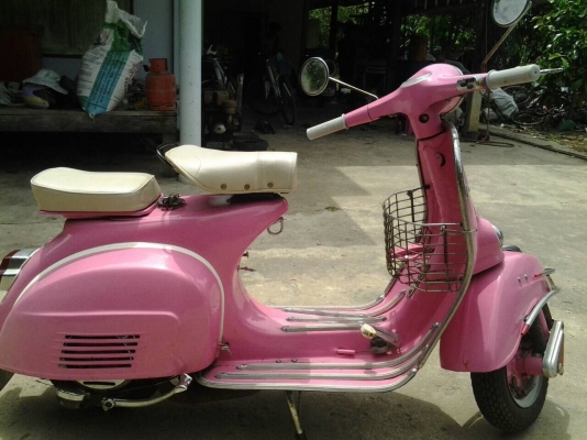 ขาย vespa supper สดๆสวยๆ อิตารีแท้ๆ เครื่องดีมากครับ ล้อ 8" ขี่ออกทริปยาวๆ สบายๆครับ no book ราคา 34500 บาท รับเทรินทุกรุ่น รับรองว่ารถสมบูรณ์มากครับ...