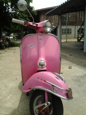 ขาย vespa supper สดๆสวยๆ อิตารีแท้ๆ เครื่องดีมากครับ ล้อ 8" ขี่ออกทริปยาวๆ สบายๆครับ no book ราคา 34500 บาท รับเทรินทุกรุ่น รับรองว่ารถสมบูรณ์มากครับ...