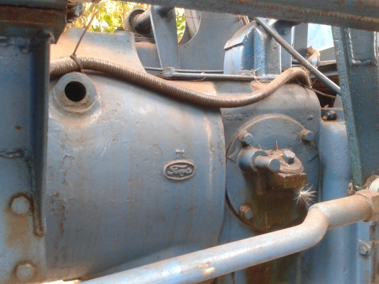 ขายรถ ไถฟอร์ด คีบอ้อย ( ลดราคาครับเหลือ 375000 บาท ครับ )