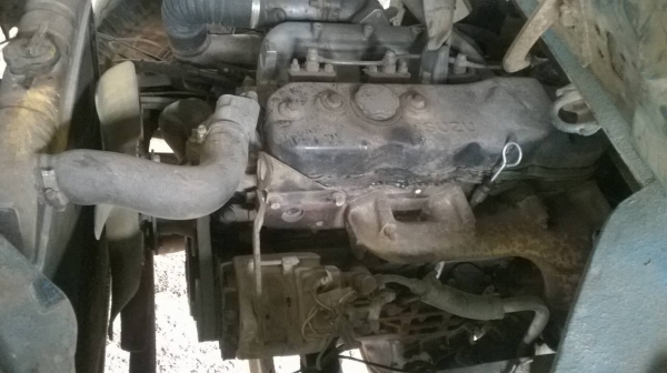 ขาย 6 ล้อพร้อมใช้ คัสซี TL100  เครื่อง 4BE1 110 แรงม้า แต่งเกียร์สั้น หัว NKR ลงเล่มแล้ว ทะเบียนเต็มพร้อมโอนครับ