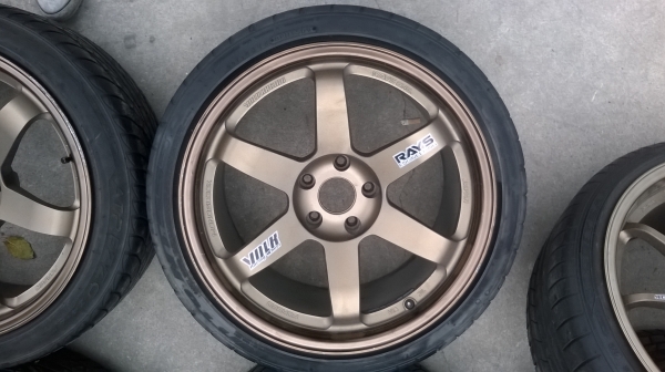 TE37 ขอบ18 หน้า9.5 หลัง 10.5 สวยครับ TE37 ขอบ18 หน้า9.5 หลัง 10.5 สวยครับ