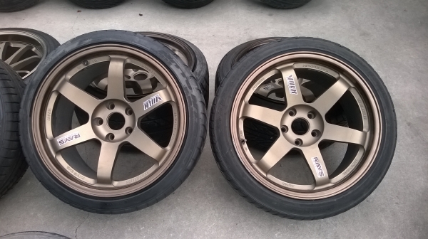 TE37 ขอบ18 หน้า9.5 หลัง 10.5 สวยครับ